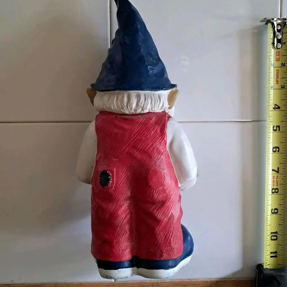 2015 Chicago Cubs Garden Gnome 11” Statue Holding Baseball Walking Stick